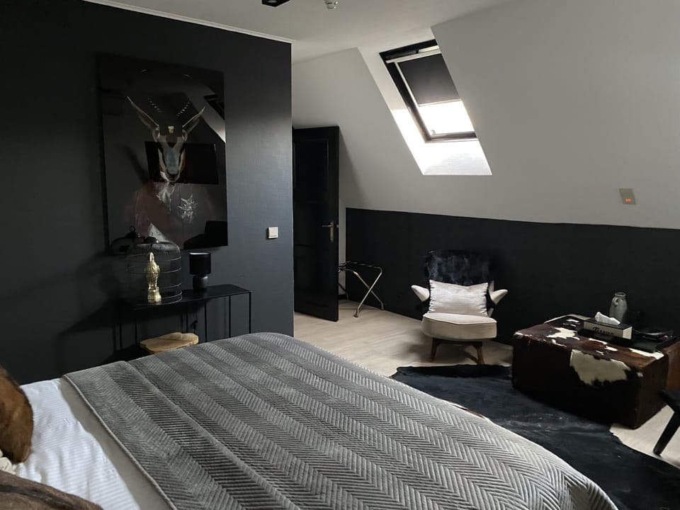 Premium Double Room | Desk, free WiFi, bed sheets