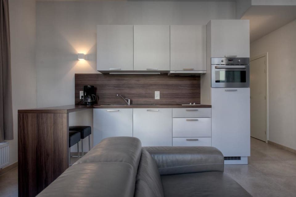 Studio | Private kitchen | Full-size fridge, microwave, stovetop, coffee/tea maker