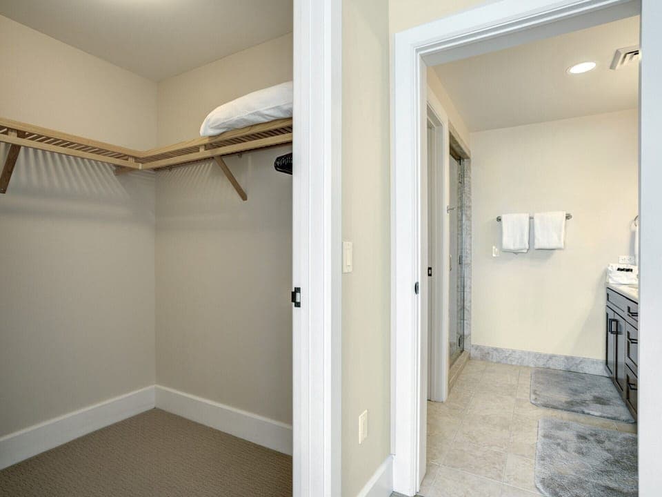 Condo 131 - Master Suite Closet and Bath