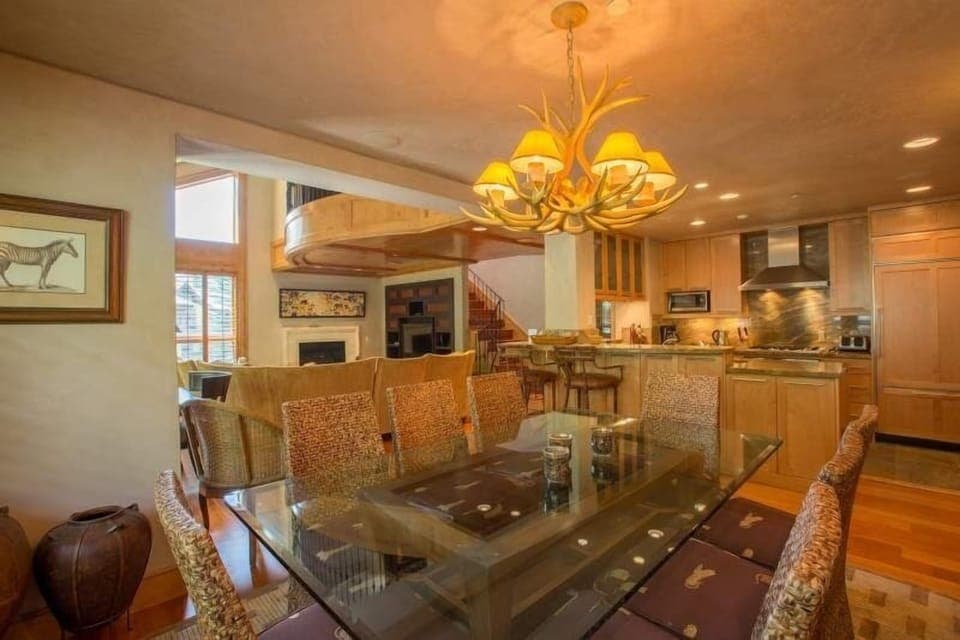 Condo, 3 Bedrooms | Private kitchen | Fridge, oven, coffee/tea maker, toaster
