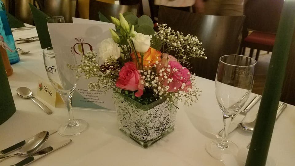 Breakfast and dinner served, Regional cuisine