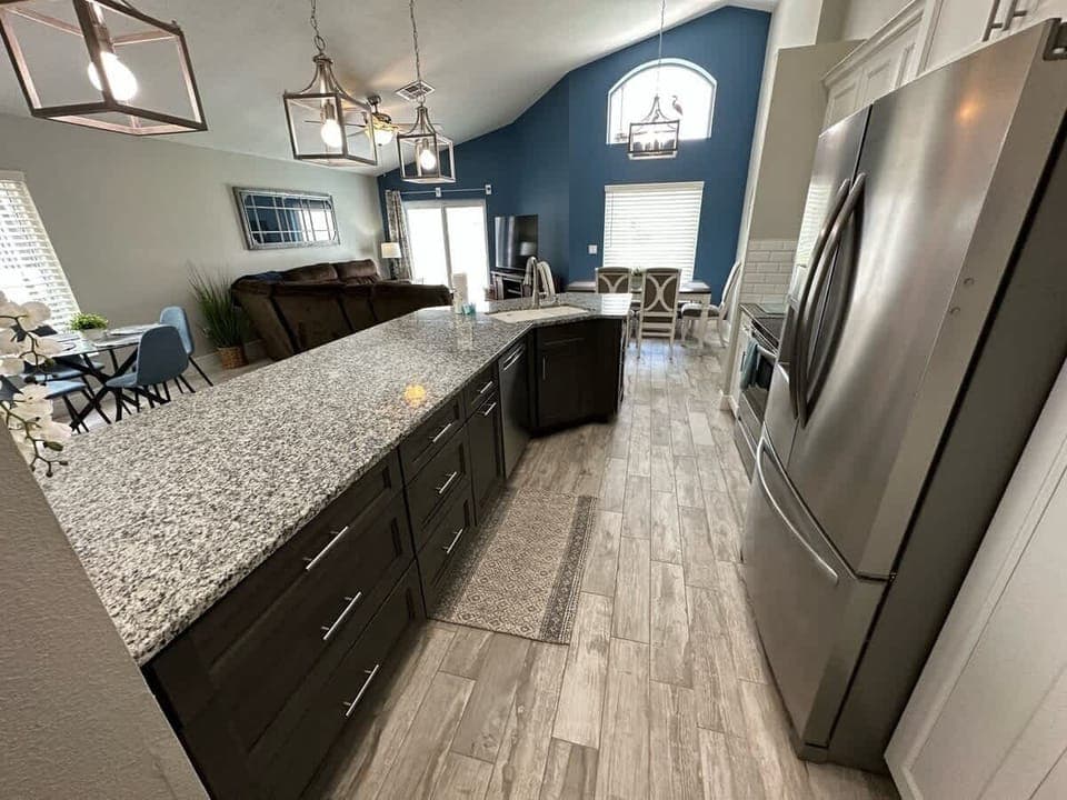 2053HEA - Kitchen (2).jpeg