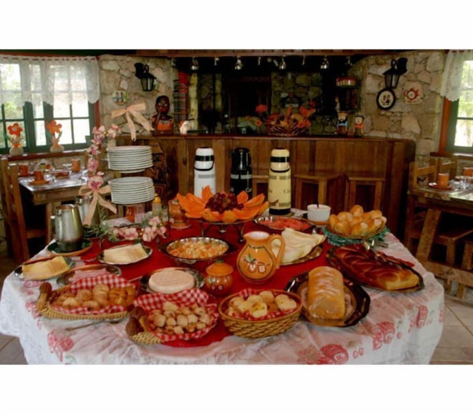 Free daily self-serve breakfast