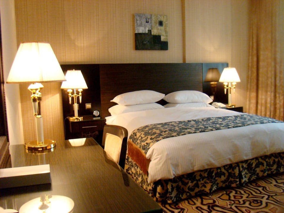 Classic Room | Egyptian cotton sheets, premium bedding, minibar, in-room safe