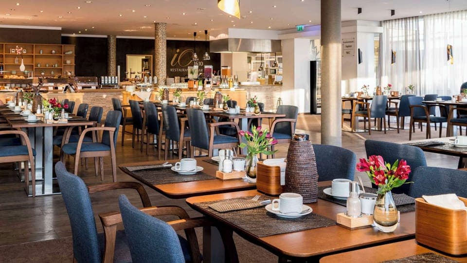 Daily buffet breakfast (EUR 21 per person)