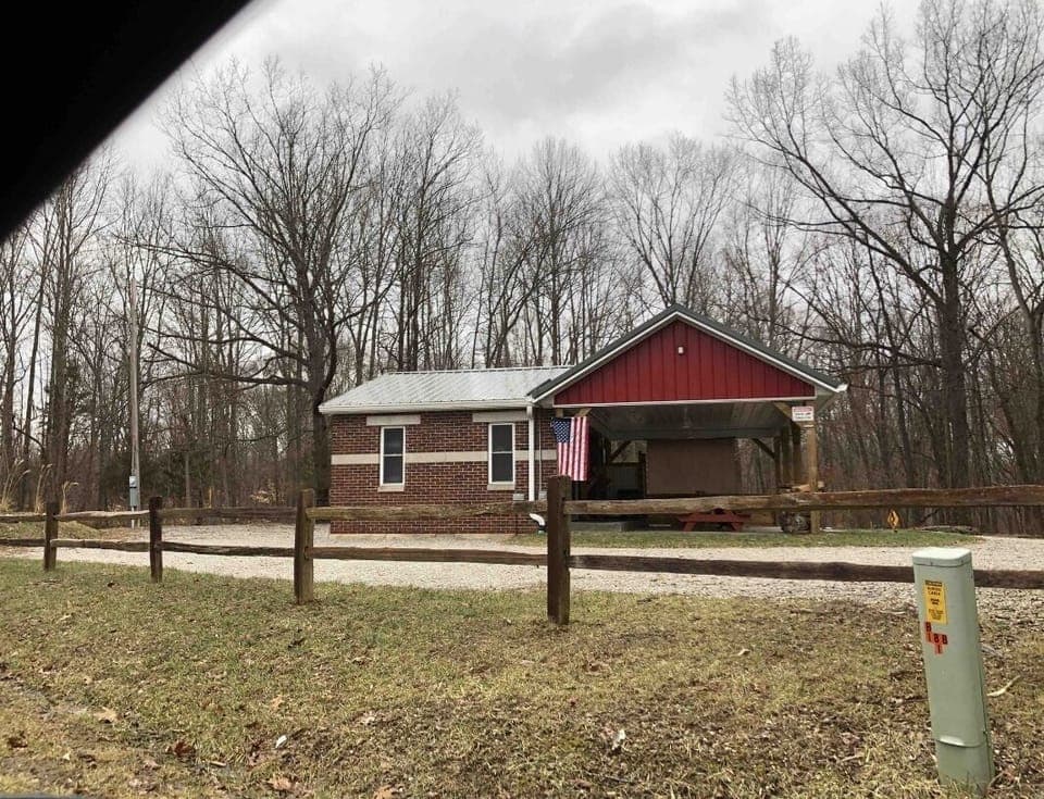 Studio cabin with full bathroom.