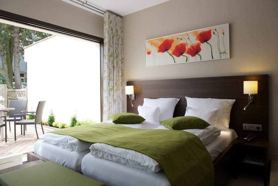 Minibar, desk, blackout drapes, free WiFi