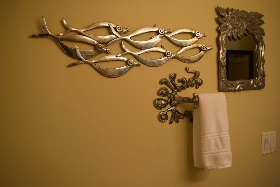 Fun Artistic Details. 