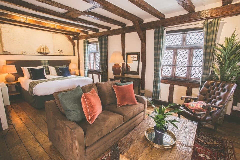 Superior Double or Twin Room, Ensuite, Harbor View (Mountbatten) | 1 bedroom