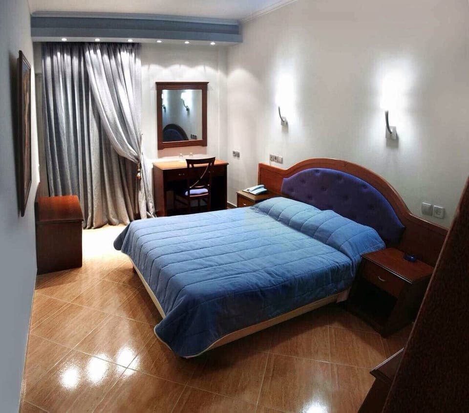 Basic Double Room | Egyptian cotton sheets, premium bedding, pillowtop beds, minibar