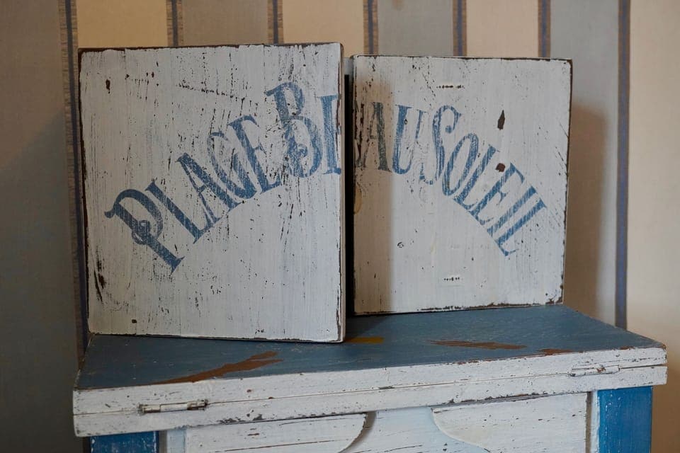 Family Triple Room, 2 Bedrooms | Individually decorated, individually furnished, desk, free WiFi