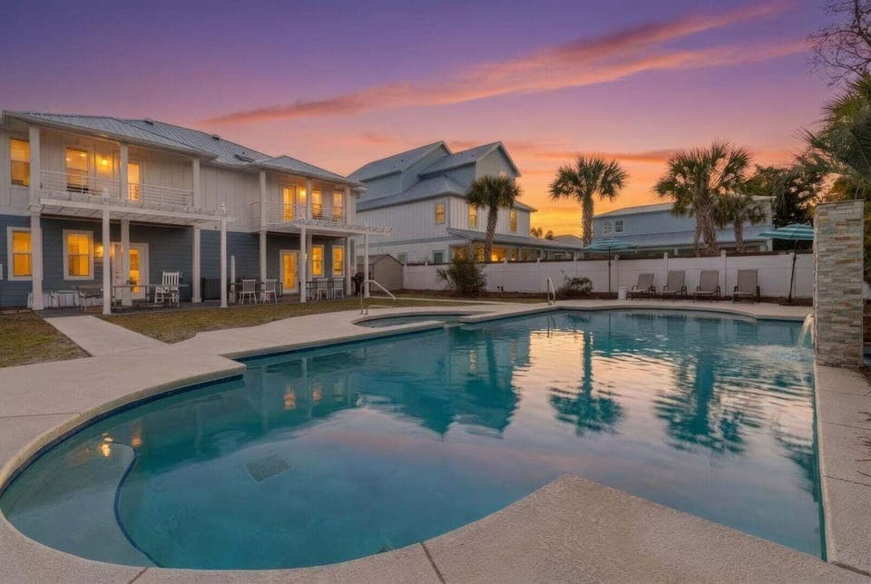 Huge private pool