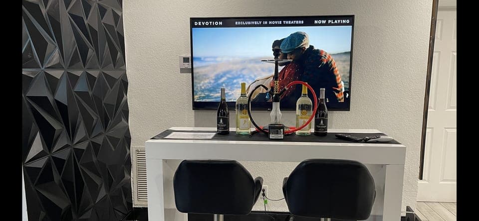 Premium Liquor 🥃 of Your Choice w/ 7 Days or More Booked (MUST BE 21 OR OVER)