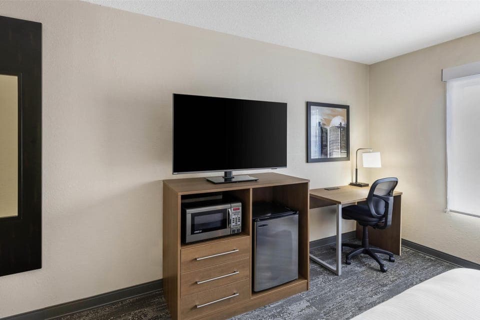 Premium bedding, desk, blackout drapes, iron/ironing board