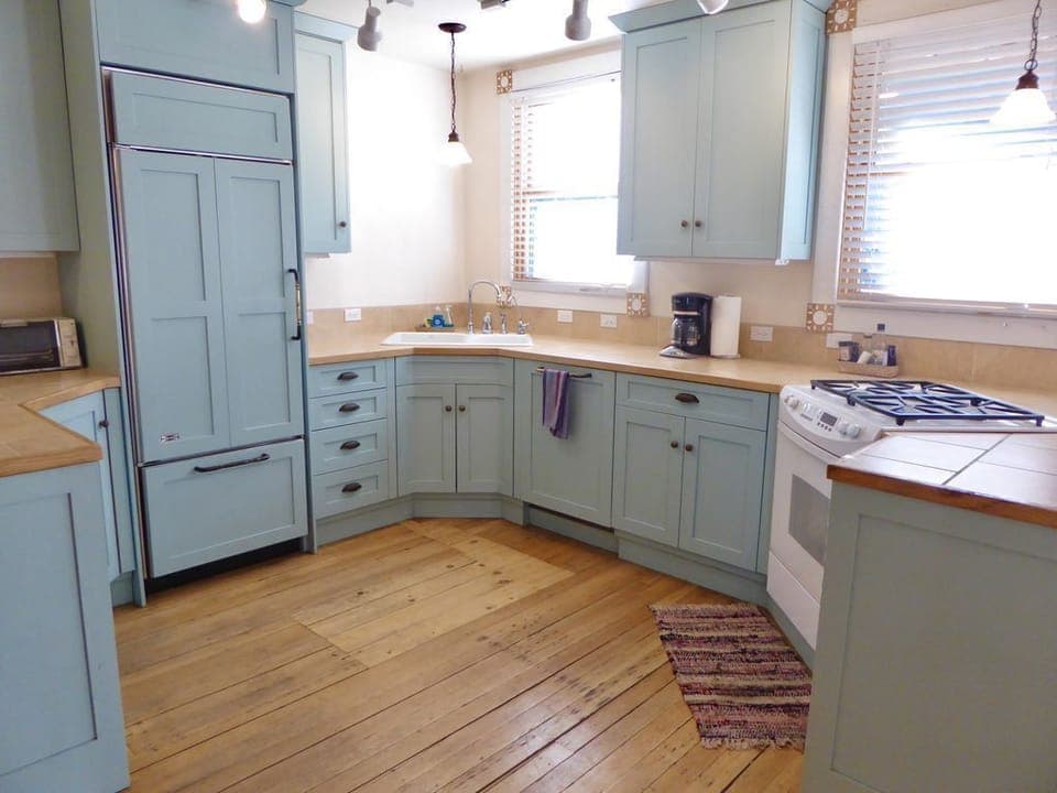 Large kitchen 