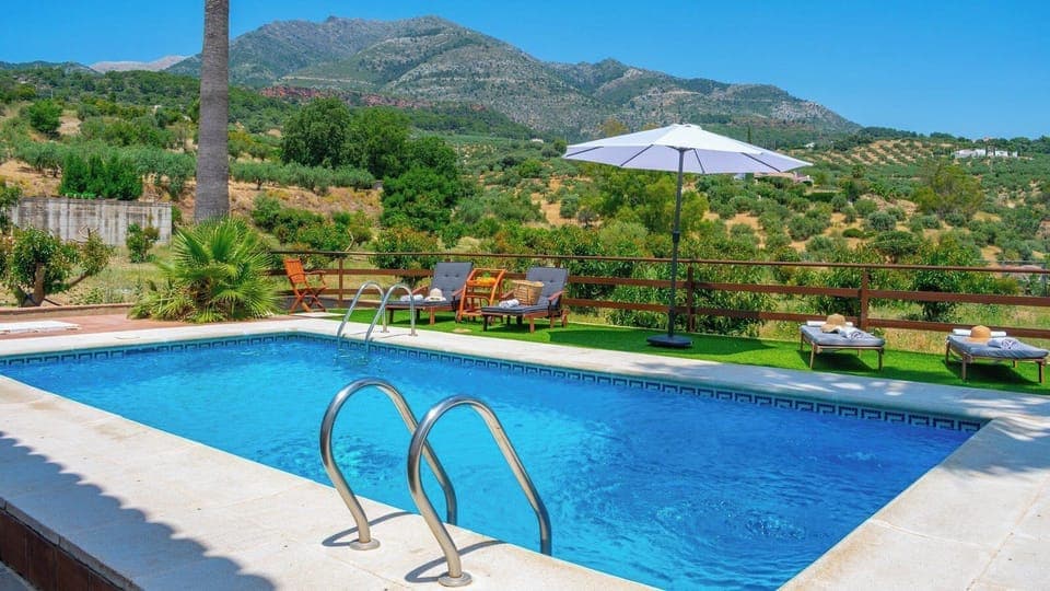 Huerta Alejo Alozaina by Ruralidays