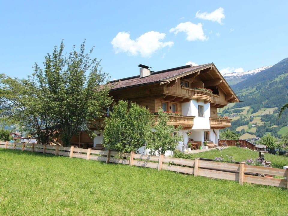 Property, House, Cottage, Natural Landscape, Farmhouse, Land Lot, Home, Building, Real Estate, Rural Area