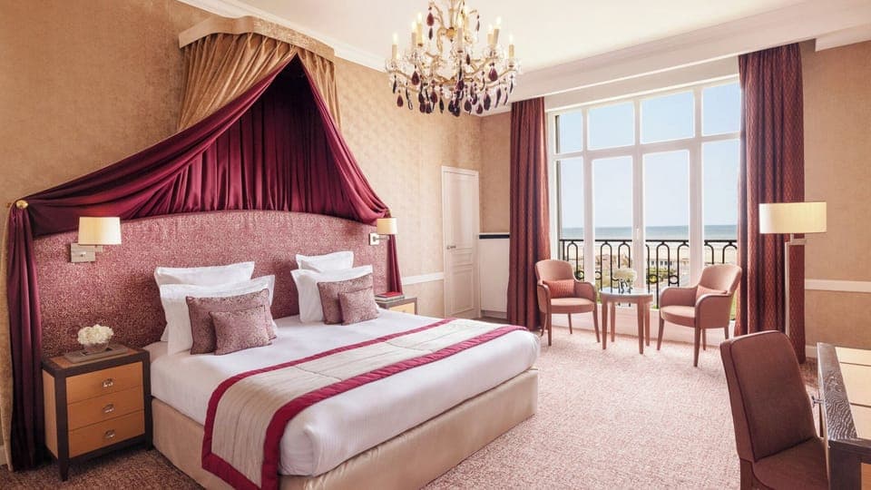 Premium bedding, minibar, in-room safe, blackout drapes