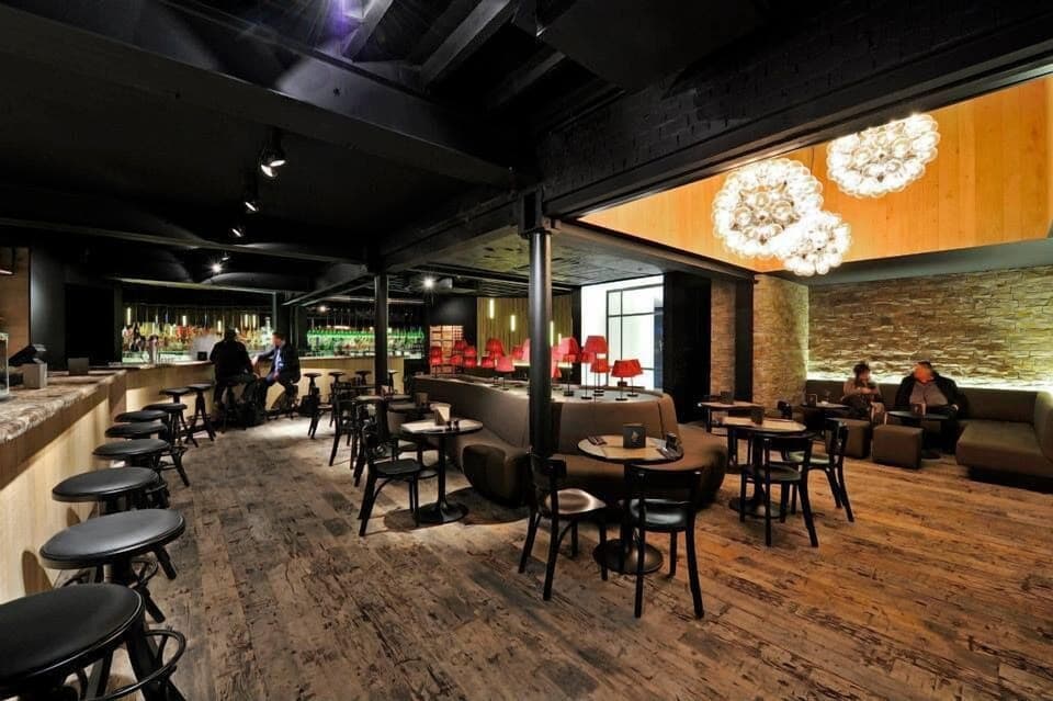 Lunch and dinner served, local cuisine