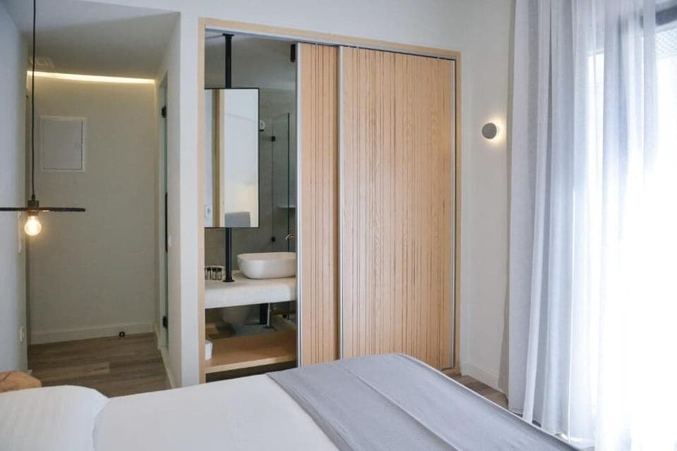 Superior Double Room | Soundproofing, iron/ironing board, free WiFi, bed sheets