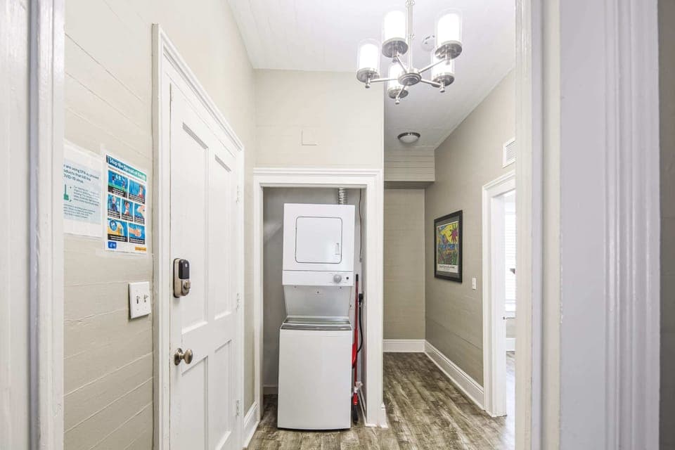 Front Door/Entryway