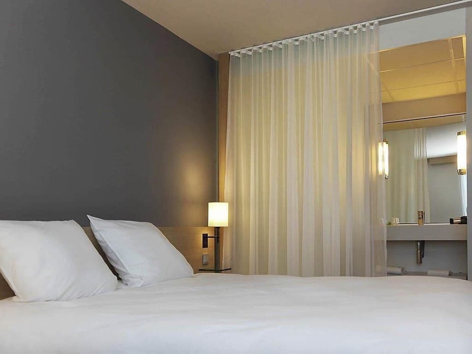 Standard Room, 1 Double Bed | Desk, soundproofing, free cribs/infant beds, free WiFi