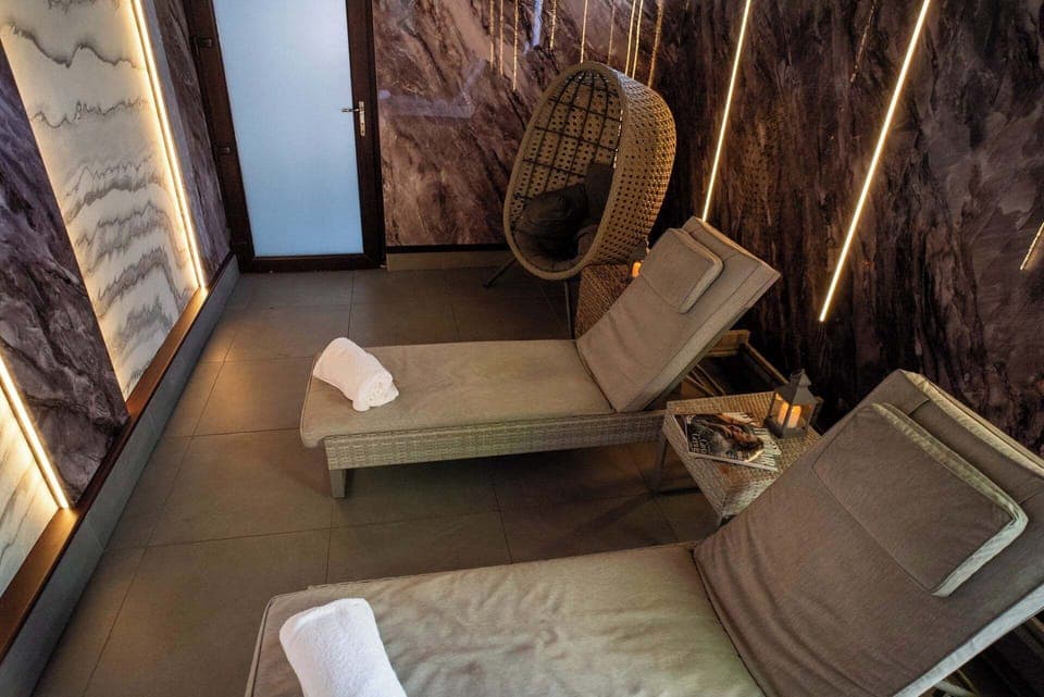 Couples treatment rooms