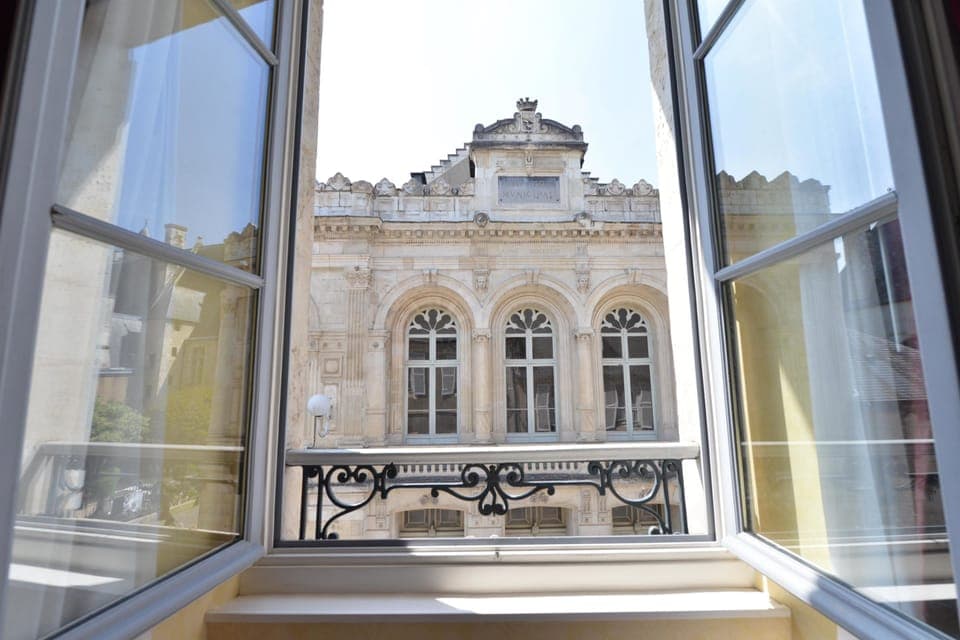 Comfort Room, 1 Queen Bed, Non Smoking (Larger Room) | Exterior