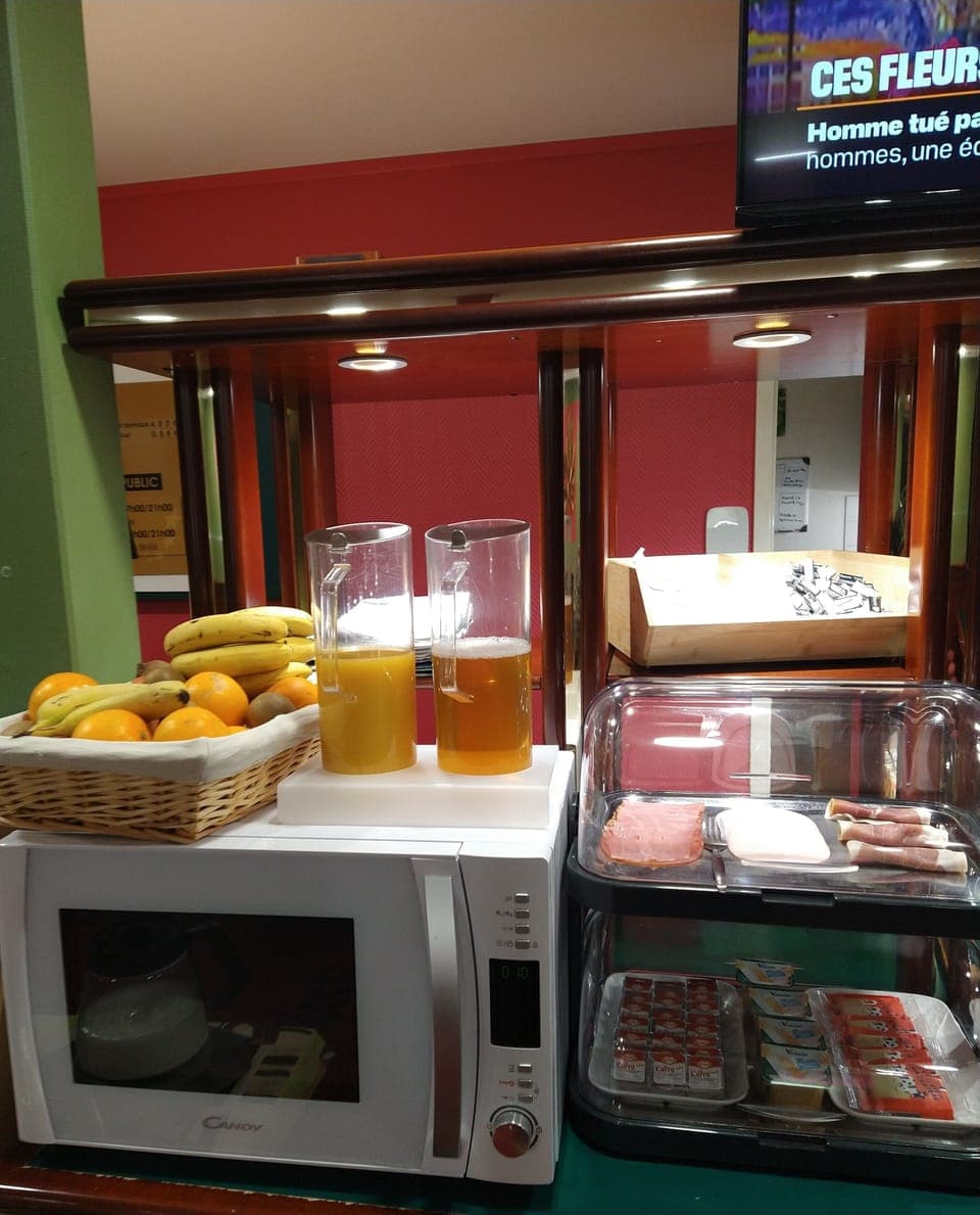 Daily buffet breakfast (EUR 8 per person)