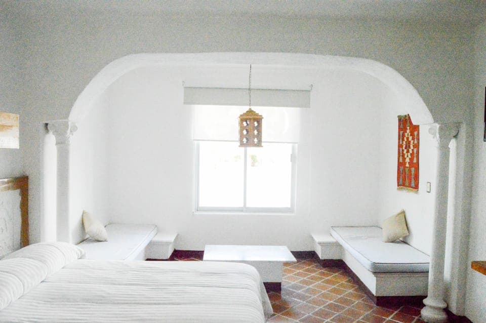 Premium bedding, down comforters, bed sheets