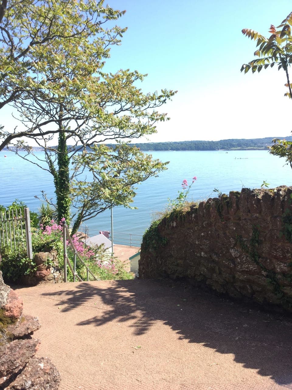 Beach nearby, sun loungers