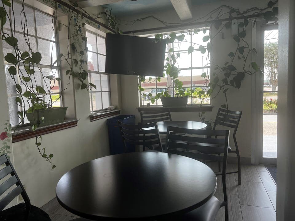 Free daily on-the-go breakfast