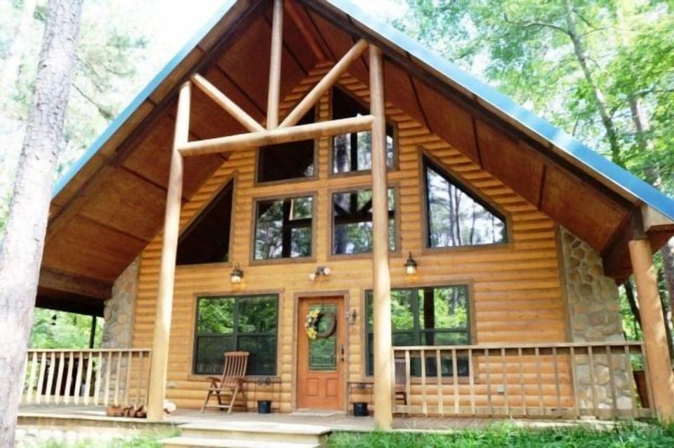 Cozy-CornerCozy-Corner-Cabin-located-near-Broken-Bow-Lake