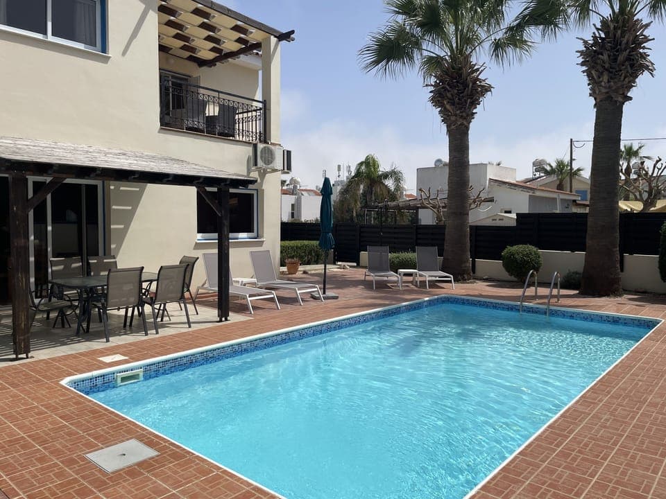 our large 8x4mt swimming pool