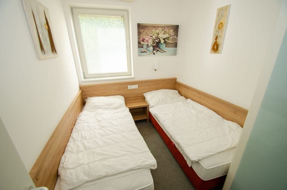 Apartment | 2 bedrooms, iron/ironing board, free WiFi, bed sheets