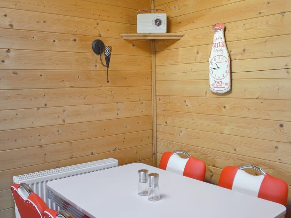 Dining Area | Baytree Lodge - Sandbank Lodges, Melbourne, near Derby