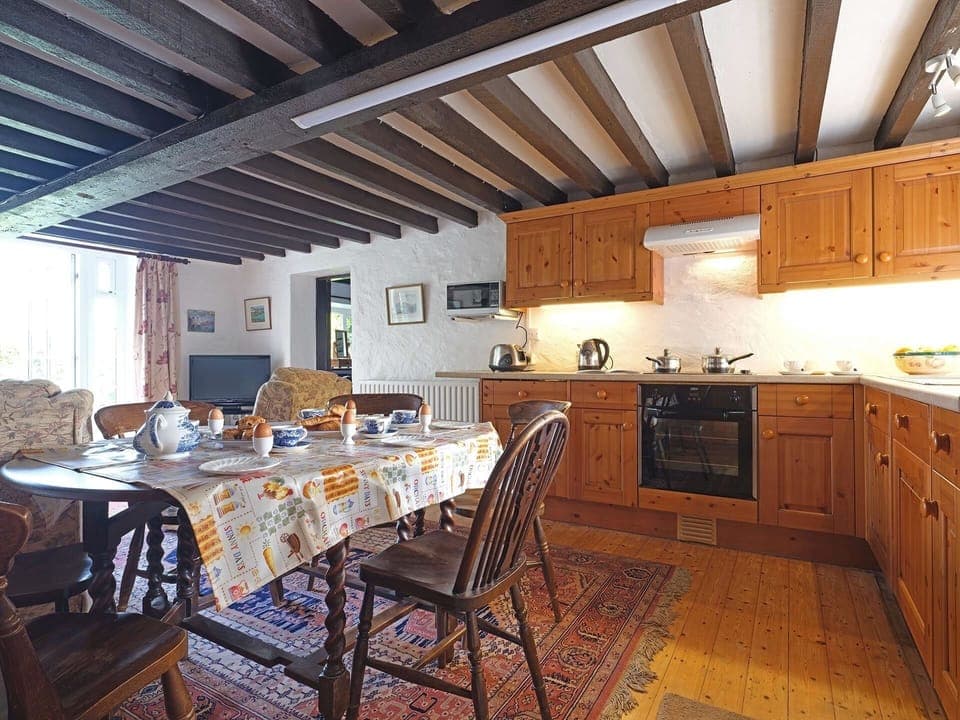 Cottage | Interior