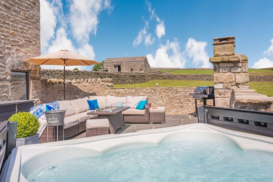 Cottage | Property grounds