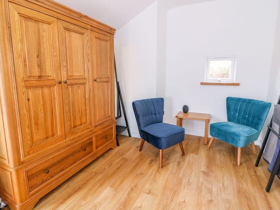 Cottage | 2 bedrooms, individually decorated, individually furnished, free WiFi