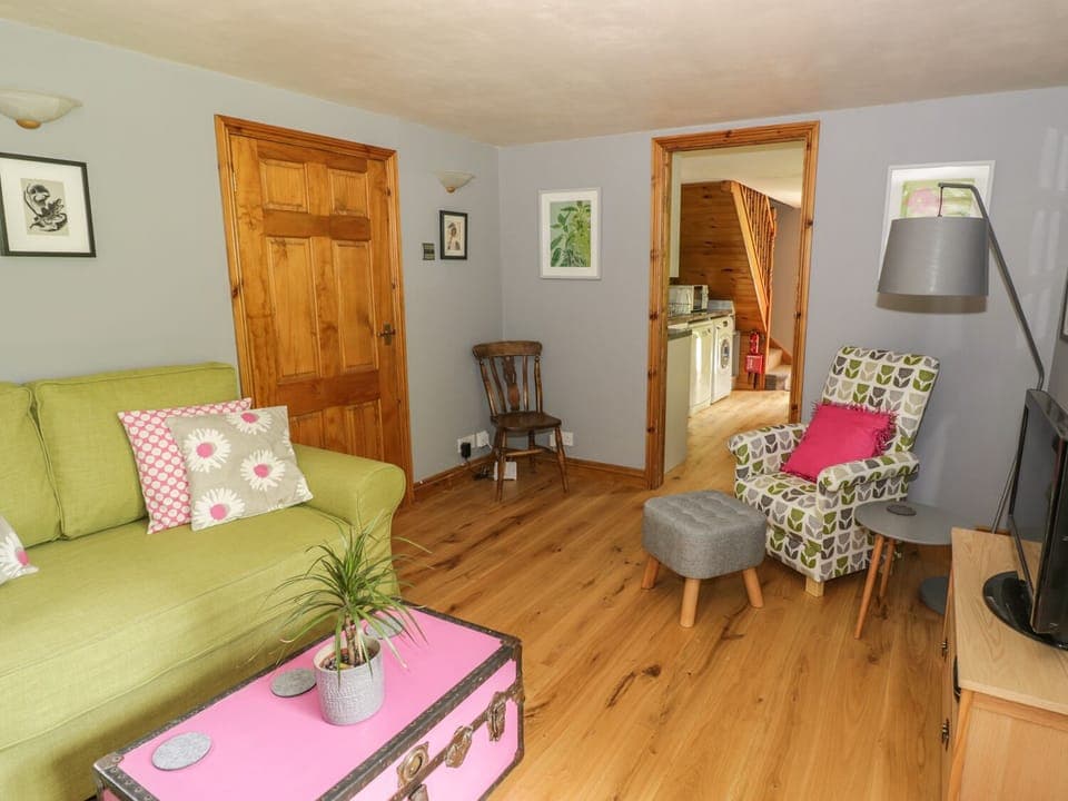 Cottage | Living room | TV