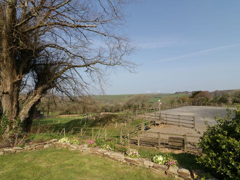 Cottage | 2 bedrooms, individually decorated, individually furnished, free WiFi