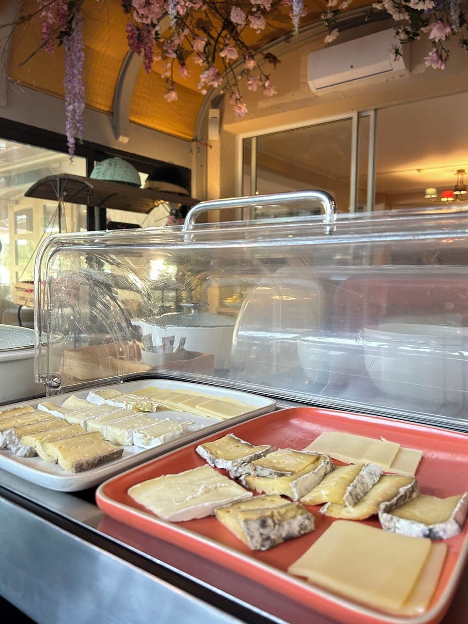 Daily buffet breakfast (EUR 21 per person)