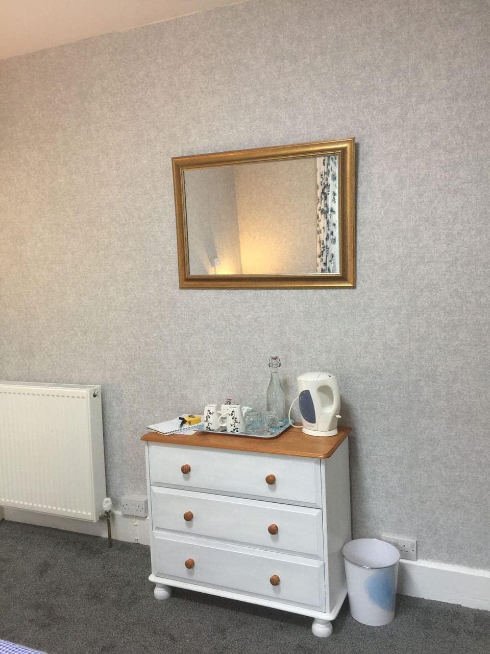 Room 5 - Double En-suite Hillview Room | Individually decorated, individually furnished, laptop workspace