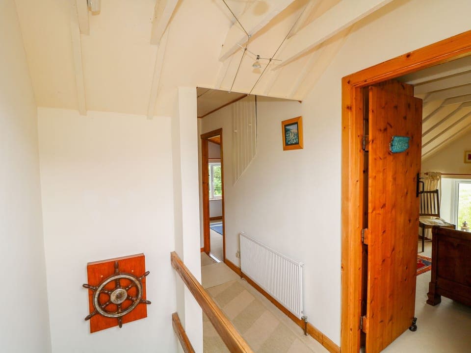 Cottage | 4 bedrooms, individually decorated, individually furnished, free WiFi