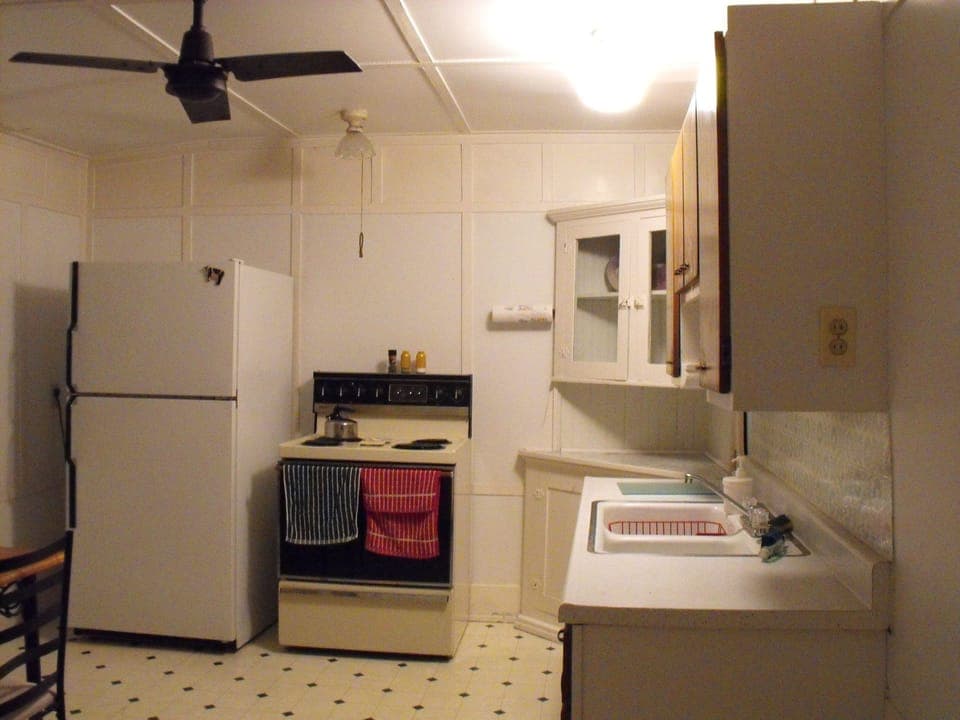 Suite, 2 Bedrooms | Private kitchen | Shared fridge, microwave