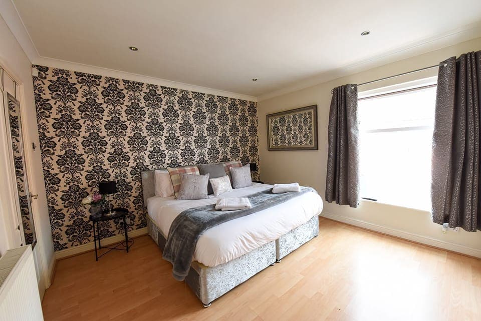 Honeysuckle House | 3 bedrooms, premium bedding, individually decorated