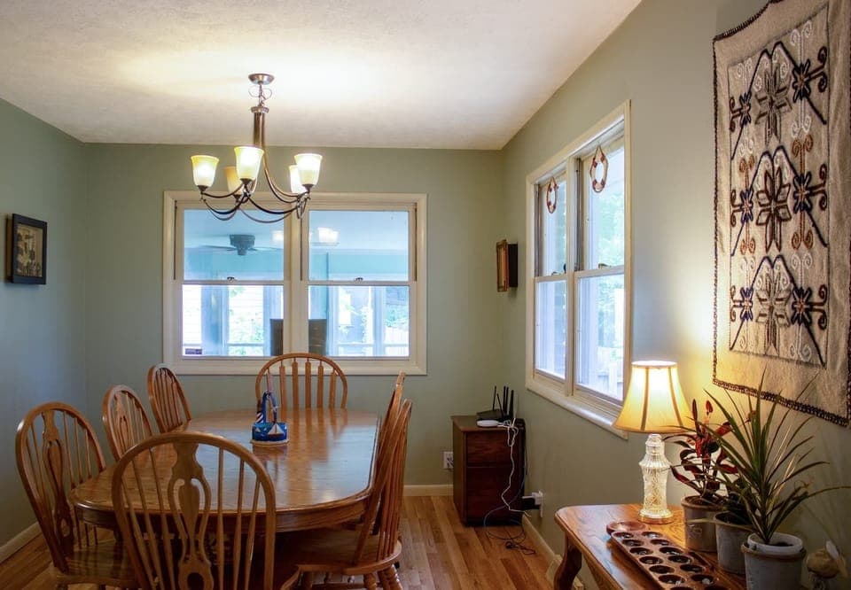Dining Room - Main Floor