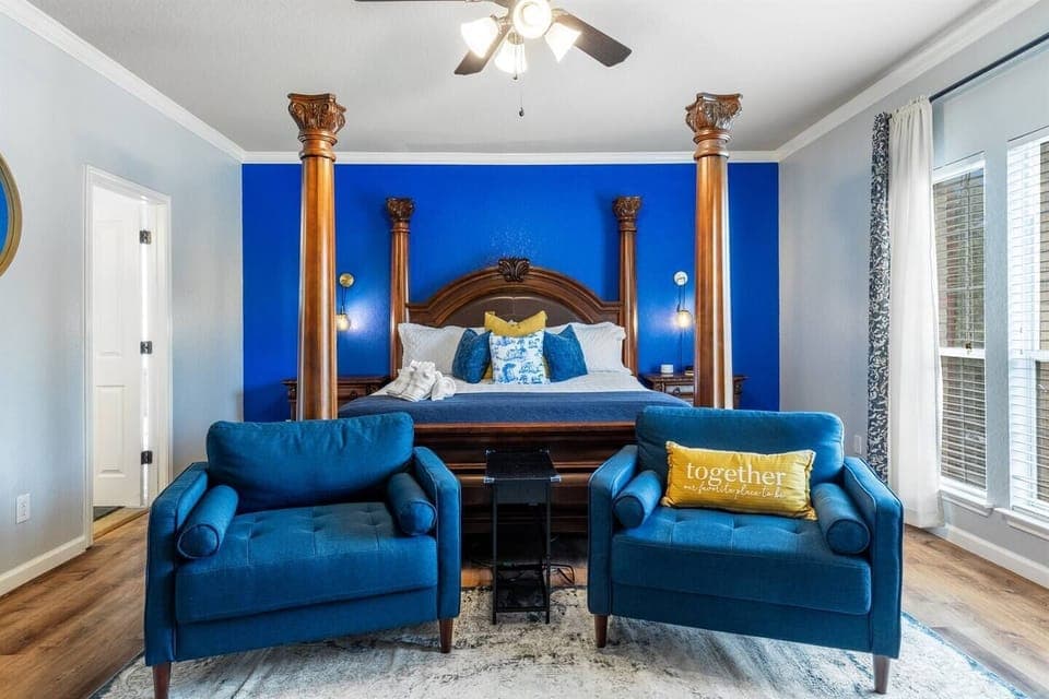 Master Bedroom #1 with King-size bed - Upstairs. The bed can be elevated using the motorized feature.