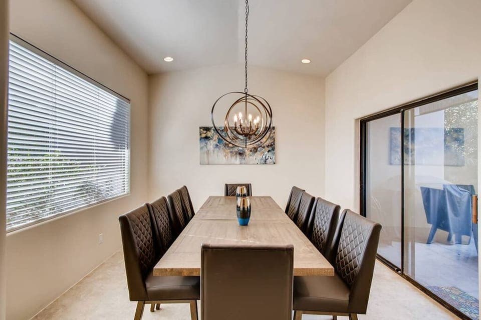 Guest house dining room