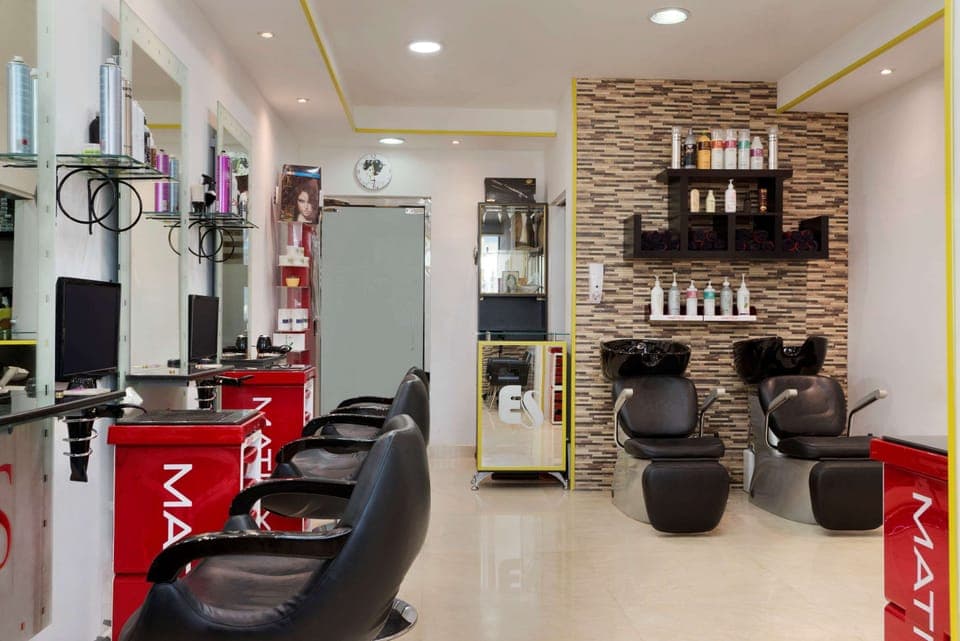 Couples treatment rooms, sauna, body treatments, aromatherapy